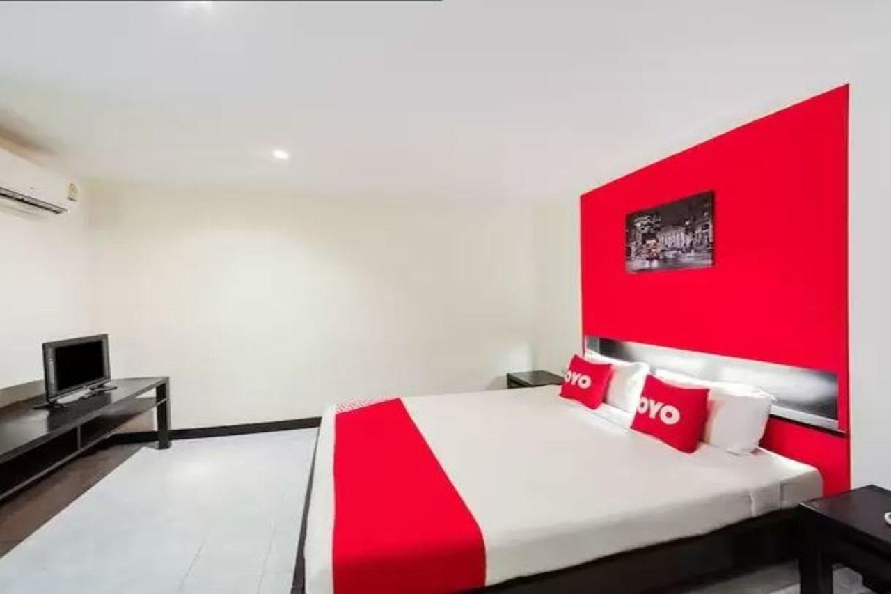 Oyo 244 Roar Inn Patong Ngoại thất bức ảnh