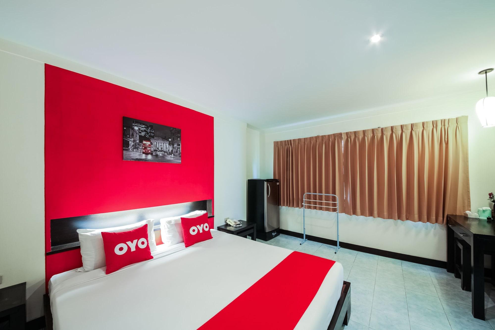 Oyo 244 Roar Inn Patong Ngoại thất bức ảnh